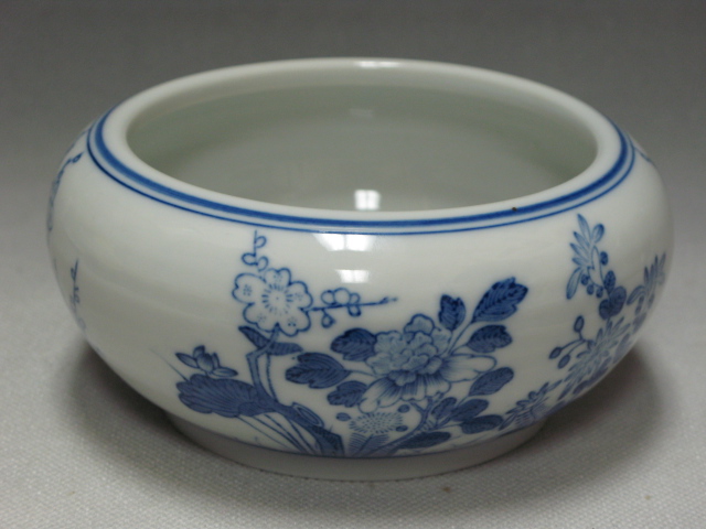 花開富貴瓷器<br> Porcelain Water Bowl D